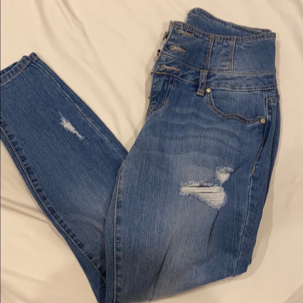 Jeans - Picture 2 of 4